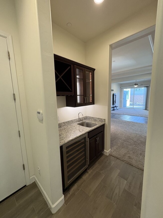 Building Photo - Dove Mountain 4 bedroom with Den 3,277 sq ...