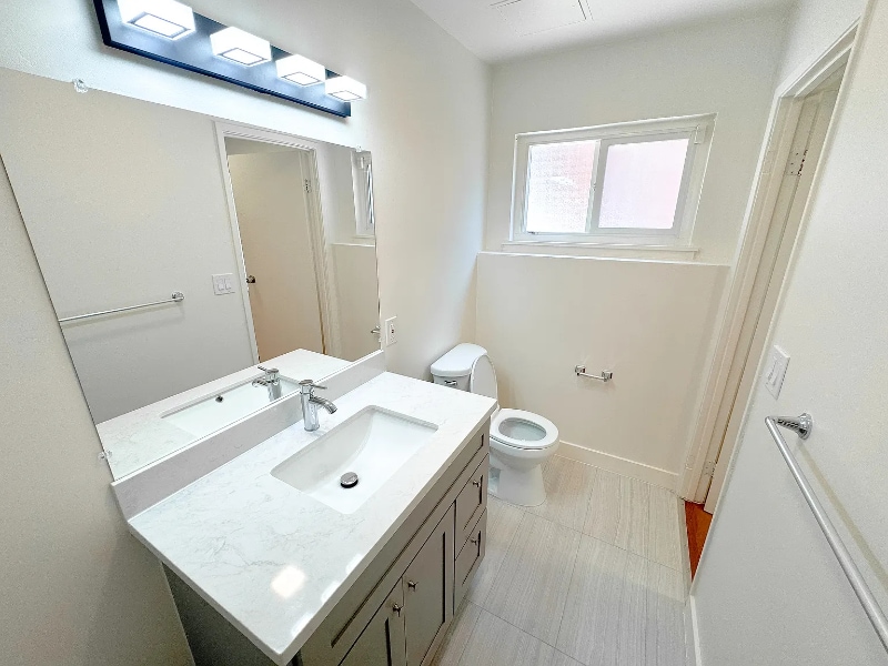 Building Photo - 4802 Daisy St