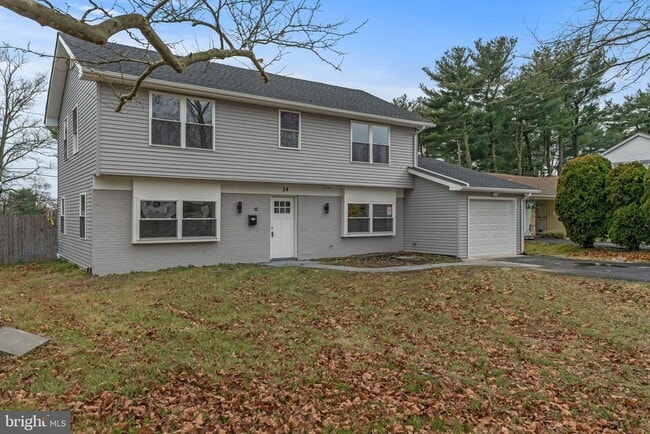 Building Photo - 34 Hinsdale Ln