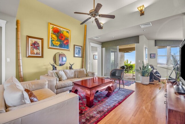 Building Photo - Modern Wailuku Home | 3 Bed / 2.5 Bath | Fully Furnished | Pet Friendly | Spacious Living & Prime...