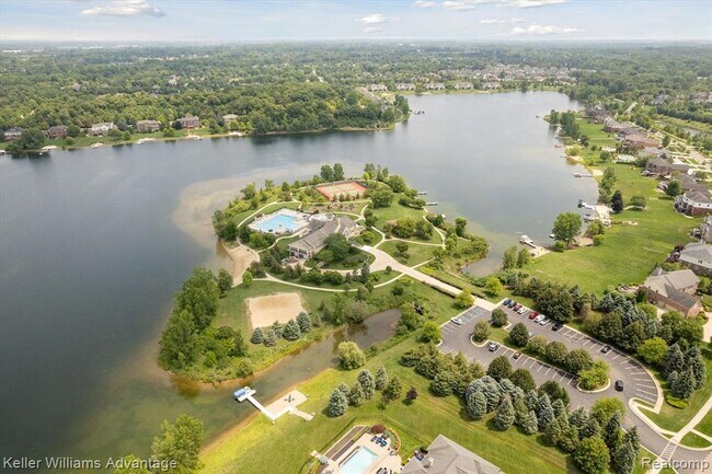 Building Photo - 24323 Bellingham Dr