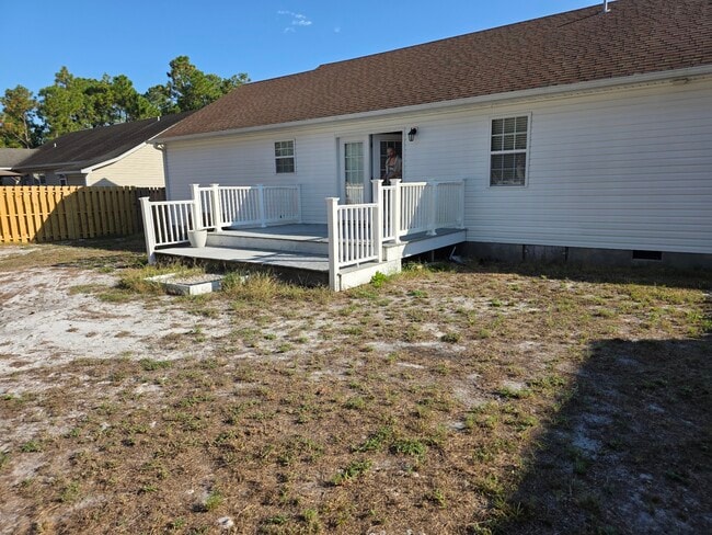 Building Photo - 131 Cedar Rd
