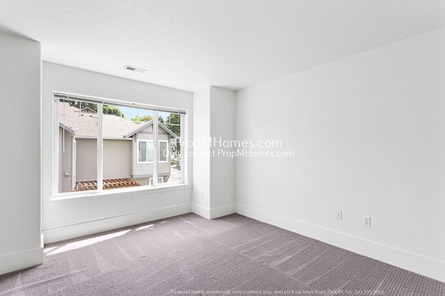 Building Photo - 720 NW 118th Ave