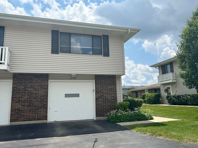 Building Photo - 1339 Forestdale Ct