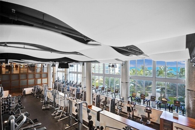 Building Photo - 6801 Collins Ave