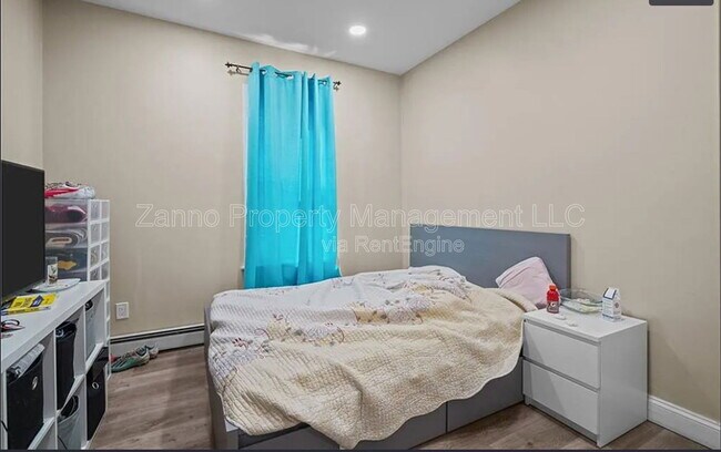 Building Photo - 471 Smithfield Ave