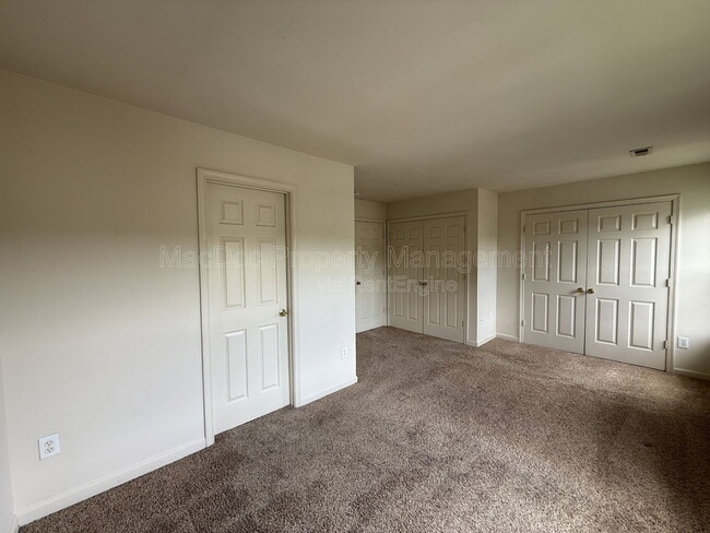 Building Photo - 11009 Bevin Dr