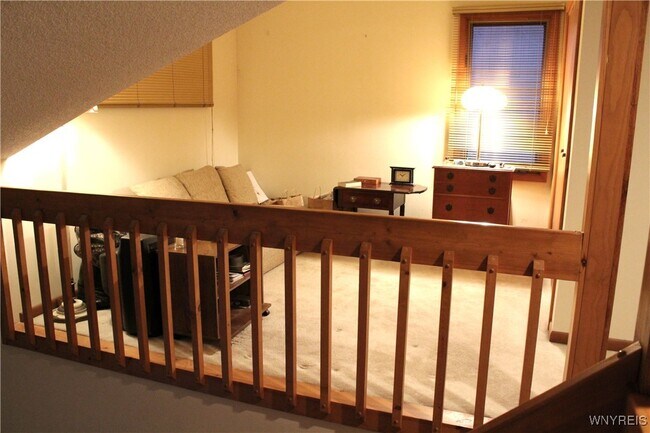 Building Photo - 16 Bluebird Ln