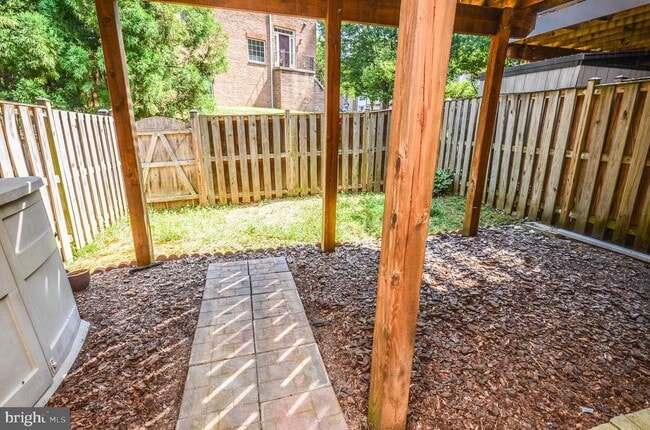 Building Photo - 13776 Lambertina Pl