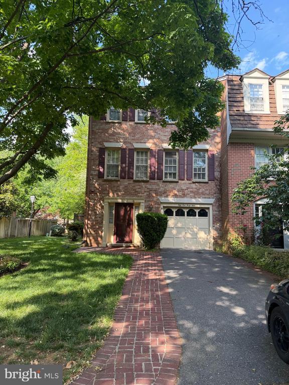 Building Photo - 5149 Woodmire Ln