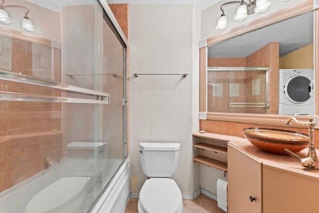 Building Photo - Stylish 1-Bed Condo with Balcony, Garage & Resort-Style Amenities in Mira Mesa