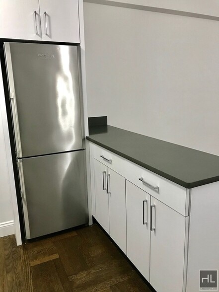 Building Photo - EAST 38 STREET