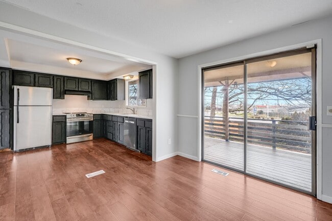 Building Photo - Beautiful 4 bed, 3 bath rental home in North Central Gresham!