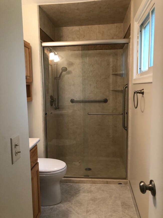 Building Photo - 307 Prospect Dr