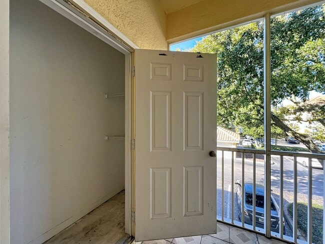 Building Photo - Renovated 2 Bed / 2 Bath Condo in Gated Visconti Condominiums – Maitland
