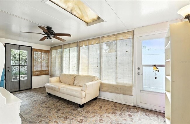 Building Photo - 149 Northshore Cir