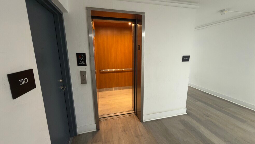 Building Photo - 132 SW 9th St