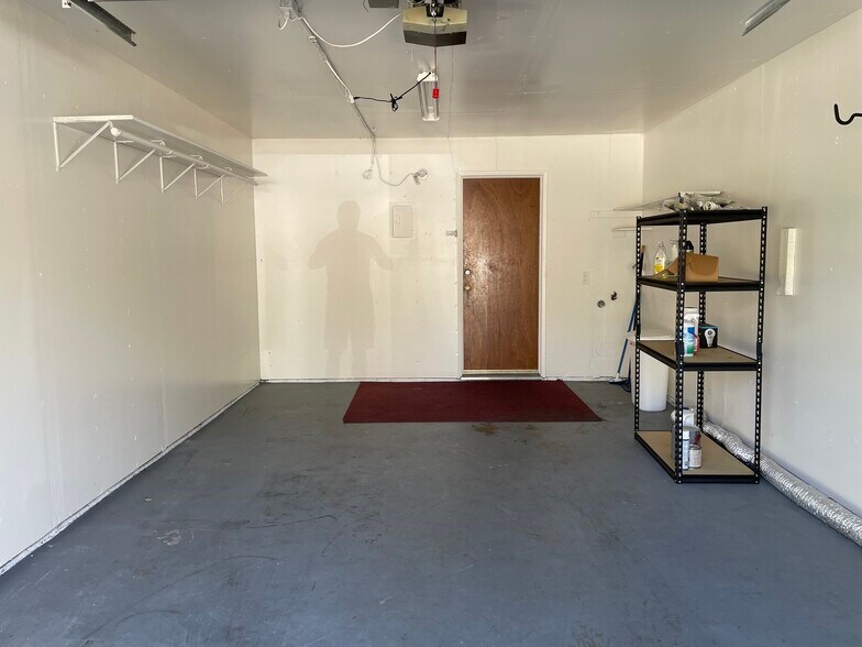 One Car Garage - 4828 Cowell Blvd