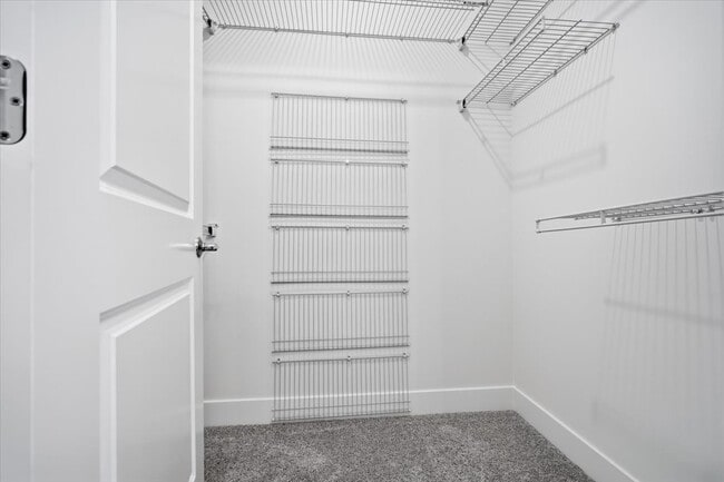 Building Photo - 13 Stone Ml Ct