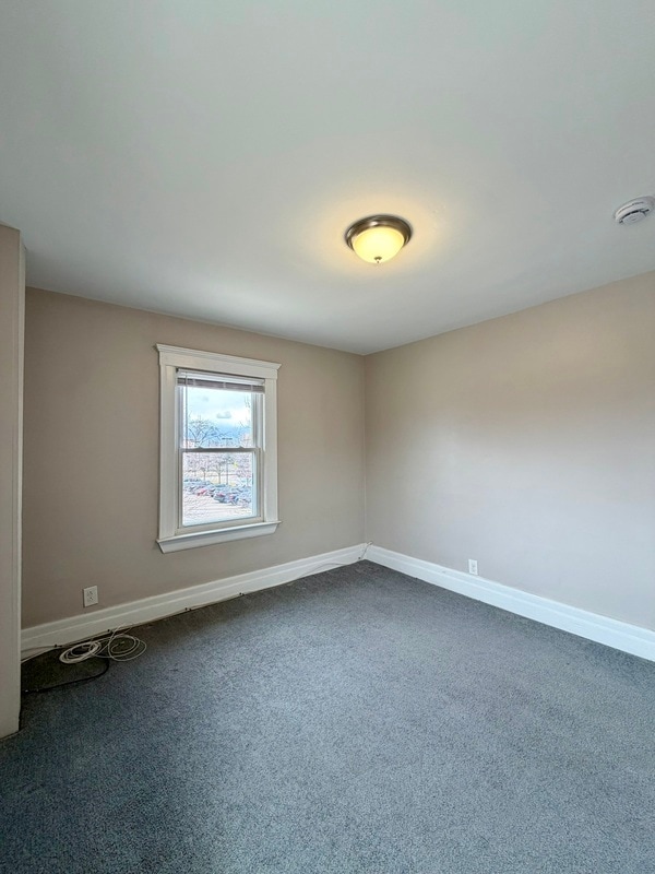 Building Photo - 82 Poplar St