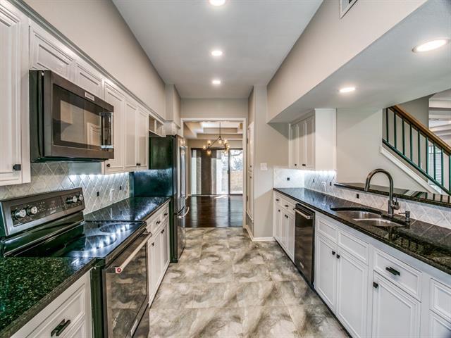 Building Photo - 4227 Brook Tree Dr