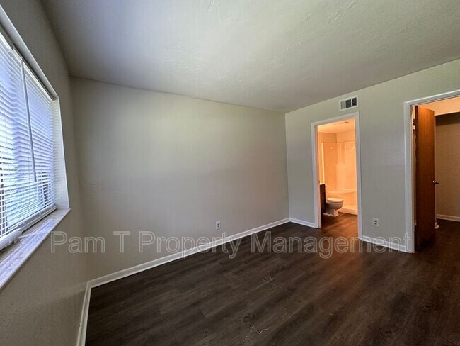 Building Photo - 12510 White Bluff Rd