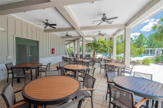 Building Photo - 1615 Hubbell Rd