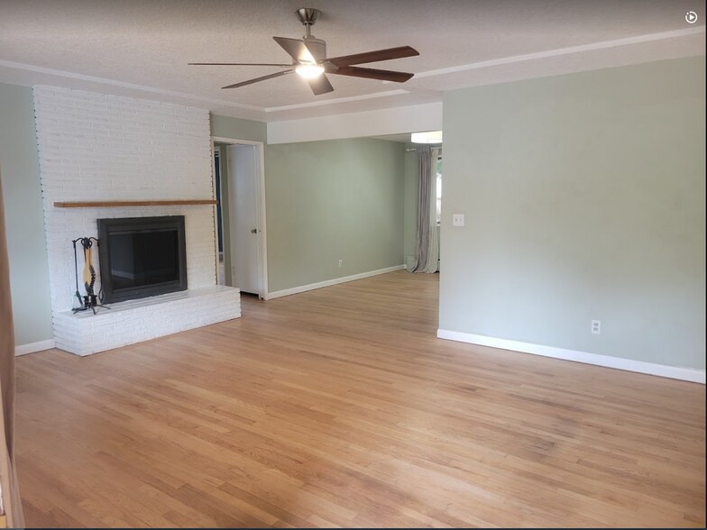 Living room with fireplace - 5252 NE 49th Ave