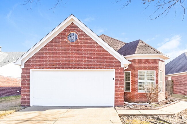 Building Photo - 5856 Kayla Dr