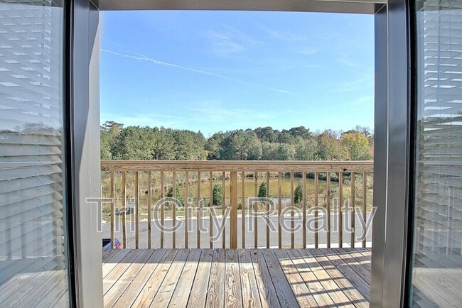 Building Photo - 250 Cobalt Dr