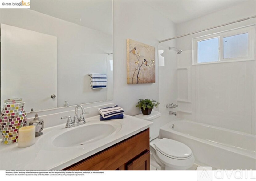 Bath - 2711 McGee Ave