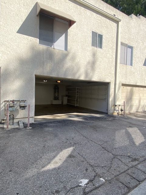 Building Photo - 12411 Osborne St