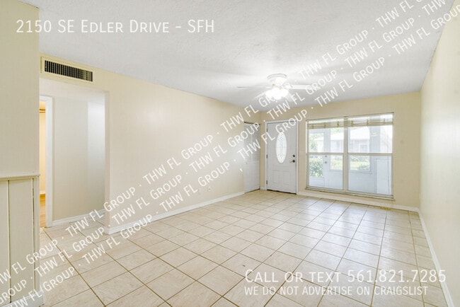 Building Photo - 2150 SE Edler Dr