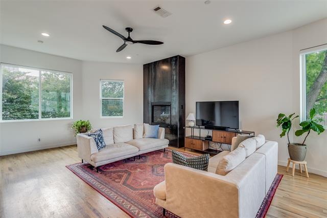 Building Photo - 2630 Calvin St