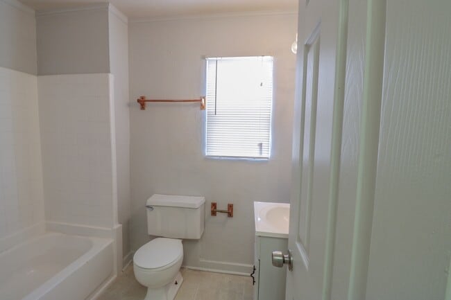 Building Photo - Charming 2-Bedroom in NW Lubbock