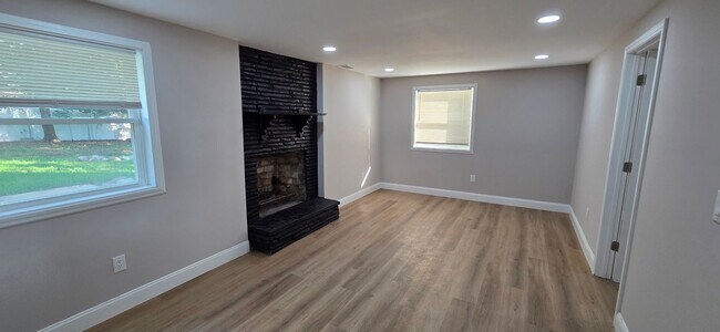 Building Photo - A Spacious 4 bedroom house for Rent !!!