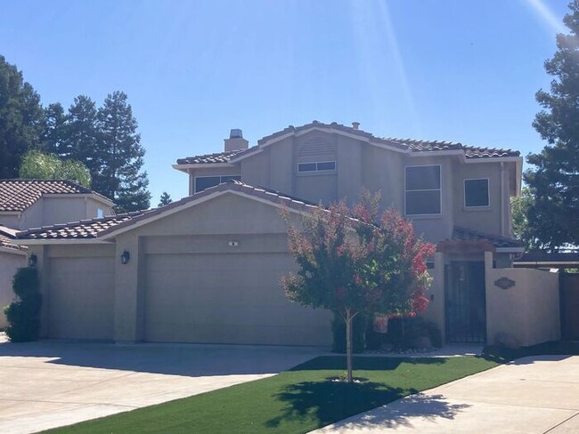 Building Photo - Coming Soon! Beautiful Executive Home in S...