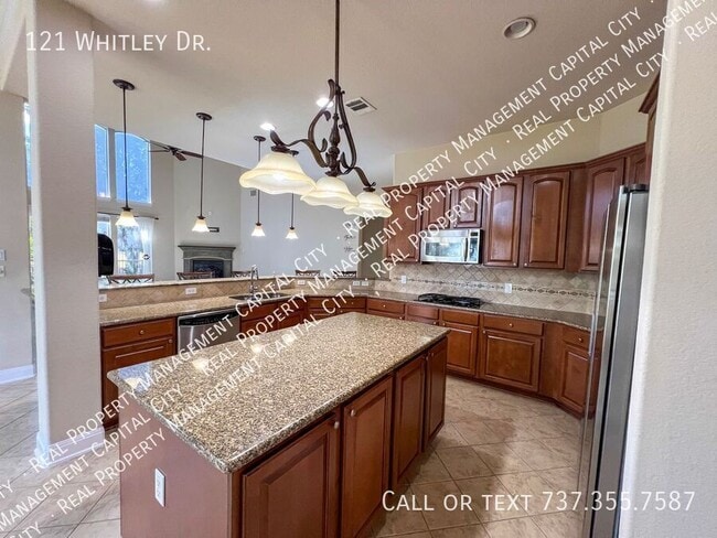 Building Photo - 121 Whitley Dr