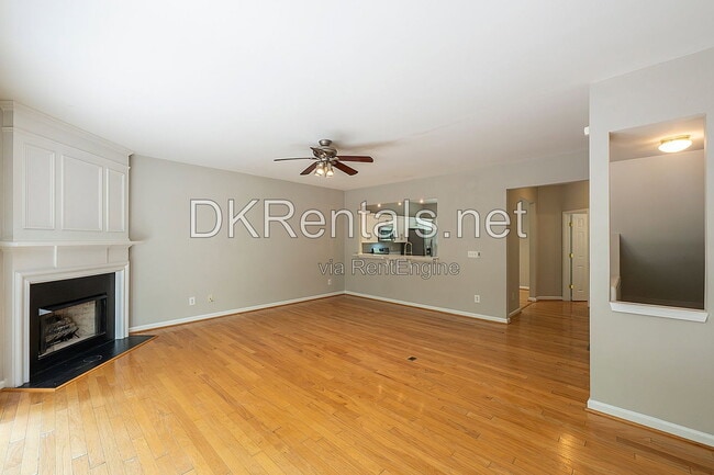 Building Photo - 2358 Towneview Ct SE