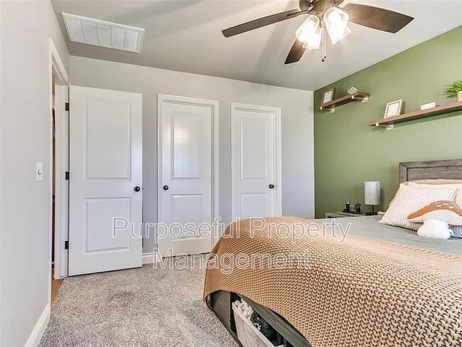 Building Photo - 8701 Ricard Dr
