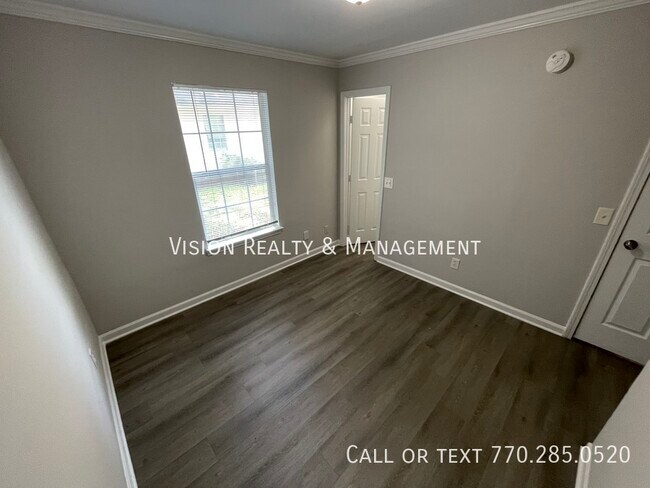 Building Photo - 1040 Thomasville Estates Dr SE