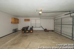 Building Photo - 430 CR 683