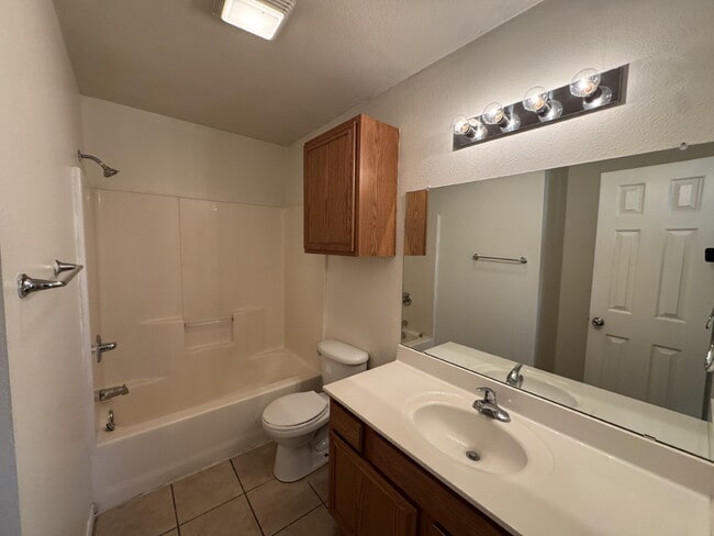 Building Photo - 5404 Marshall St