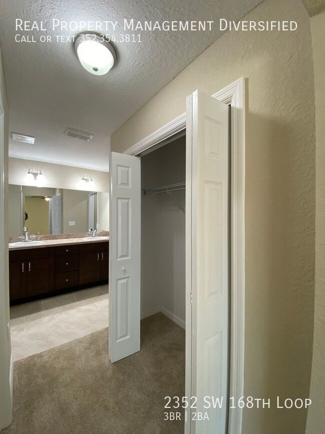 Building Photo - 2352 SW 168th Loop
