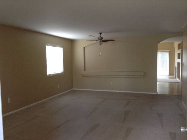 Building Photo - House