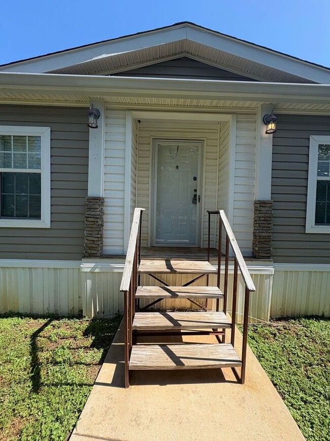Building Photo - 271 Bonner Rd