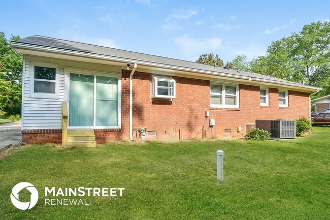 Building Photo - 304 Springtime Dr