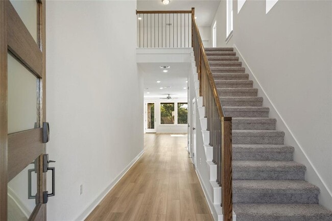 Building Photo - 2521 Dabster Dr