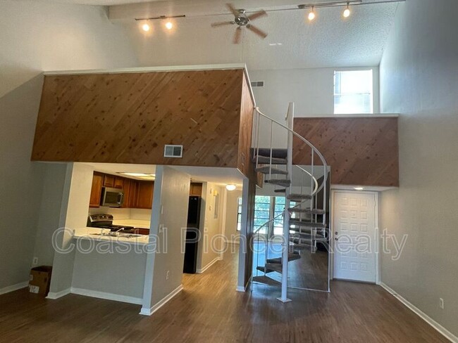 Building Photo - 5020 Puritan Cir