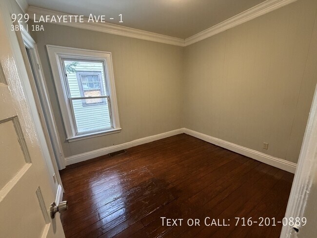 Building Photo - 929 Lafayette Ave